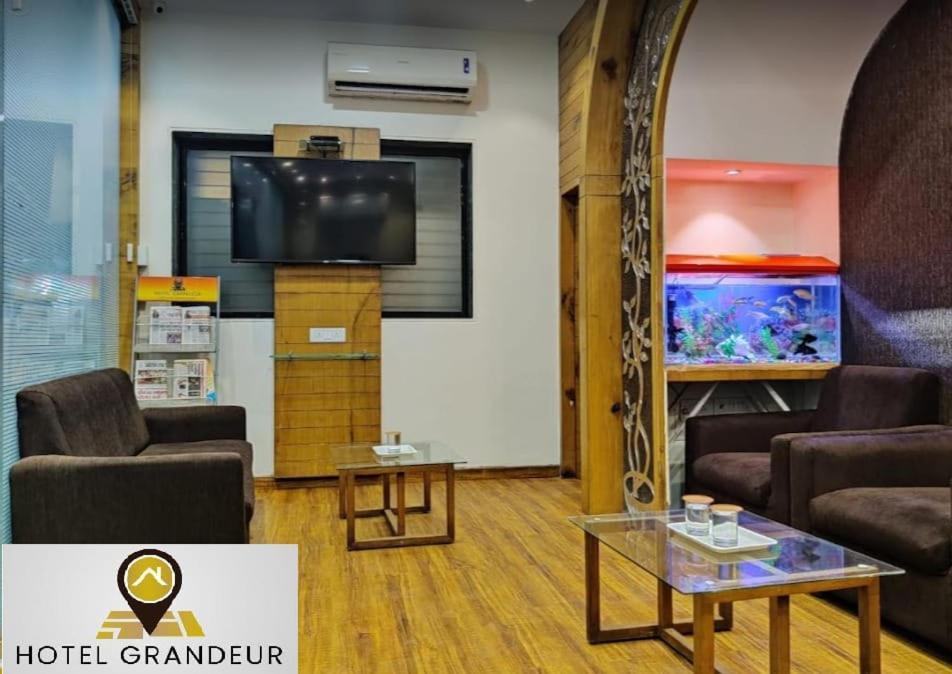 Grandeur By Avion Palace Near T2 International Airport Mumbai Ngoại thất bức ảnh